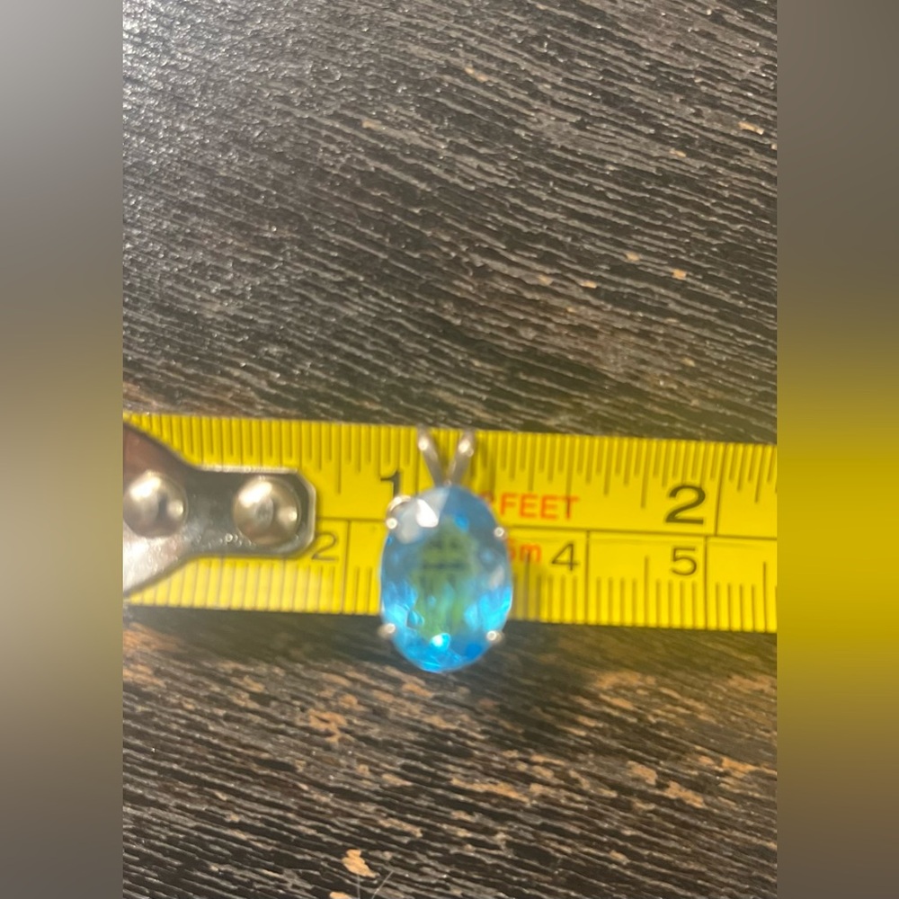 Blue TOPAZ Silver Setting Oval Faceted Pendant Gorgeous - Picture 7 of 10